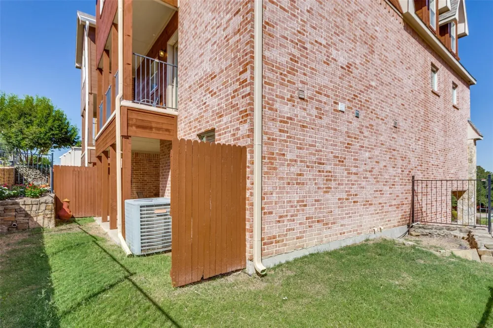 6633 Lost Star Lane Fort Worth, TX 76132