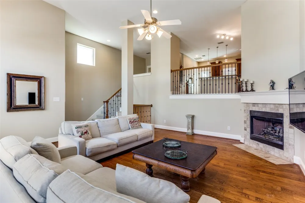 6633 Lost Star Lane Fort Worth, TX 76132
