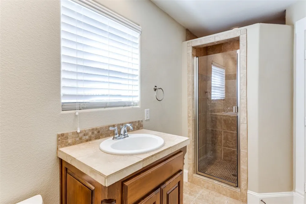 6633 Lost Star Lane Fort Worth, TX 76132