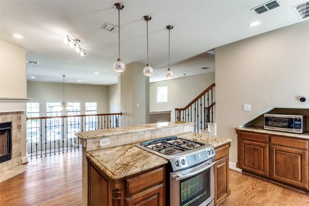 6633 Lost Star Lane Fort Worth, TX 76132