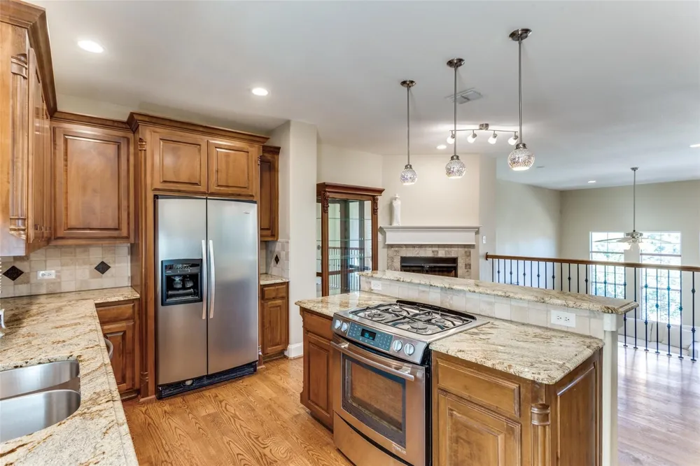 6633 Lost Star Lane Fort Worth, TX 76132