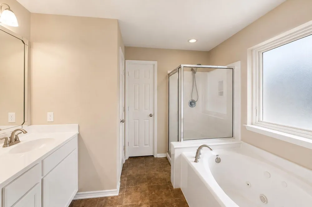 19631 Amistad Dr Tomball, TX 77375