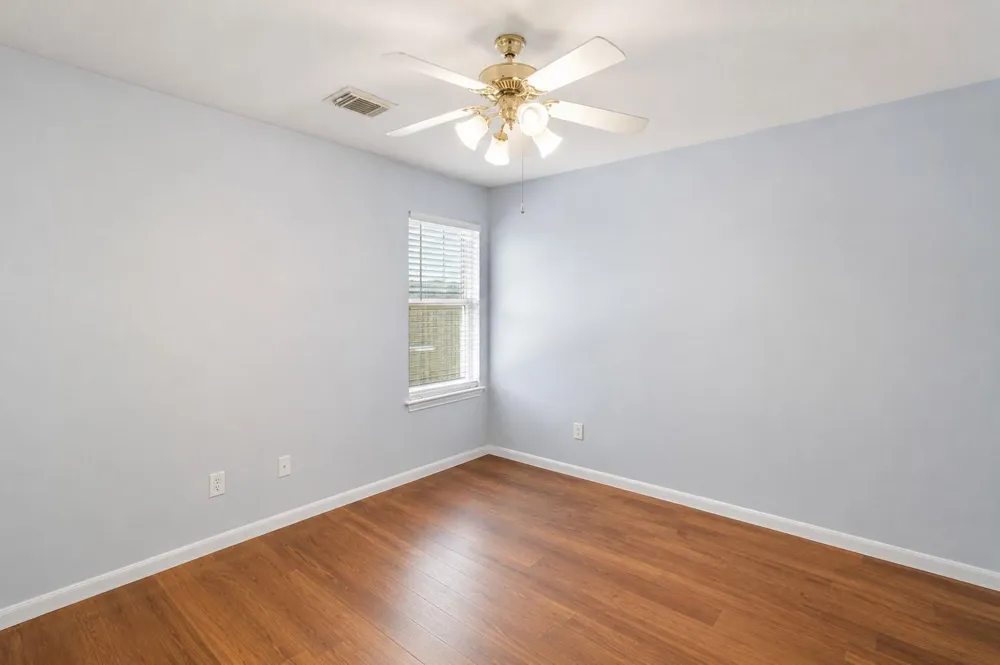 19631 Amistad Dr Tomball, TX 77375