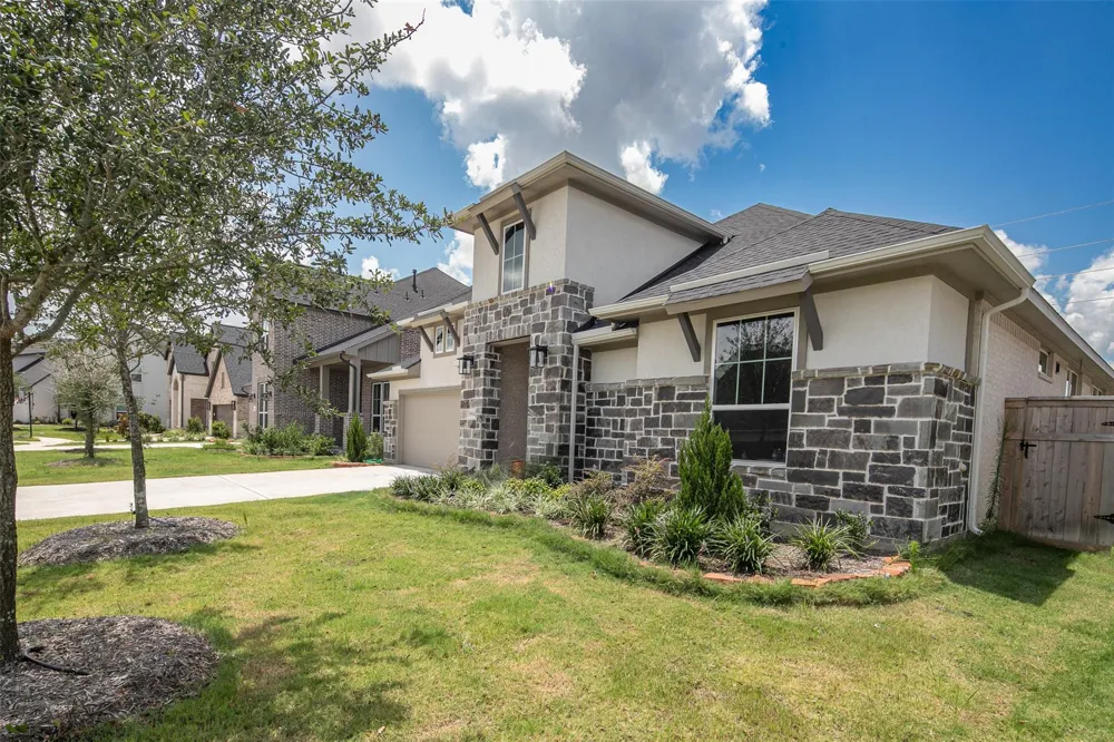 5914 Emerald Ranch Lane Fulshear, TX 77441