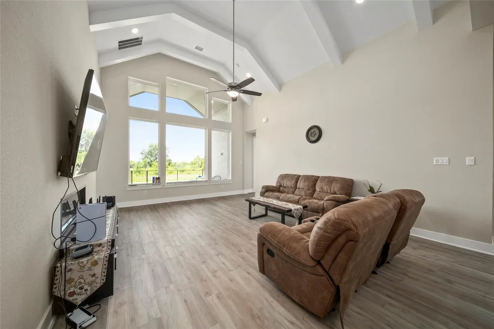 5914 Emerald Ranch Lane Fulshear, TX 77441