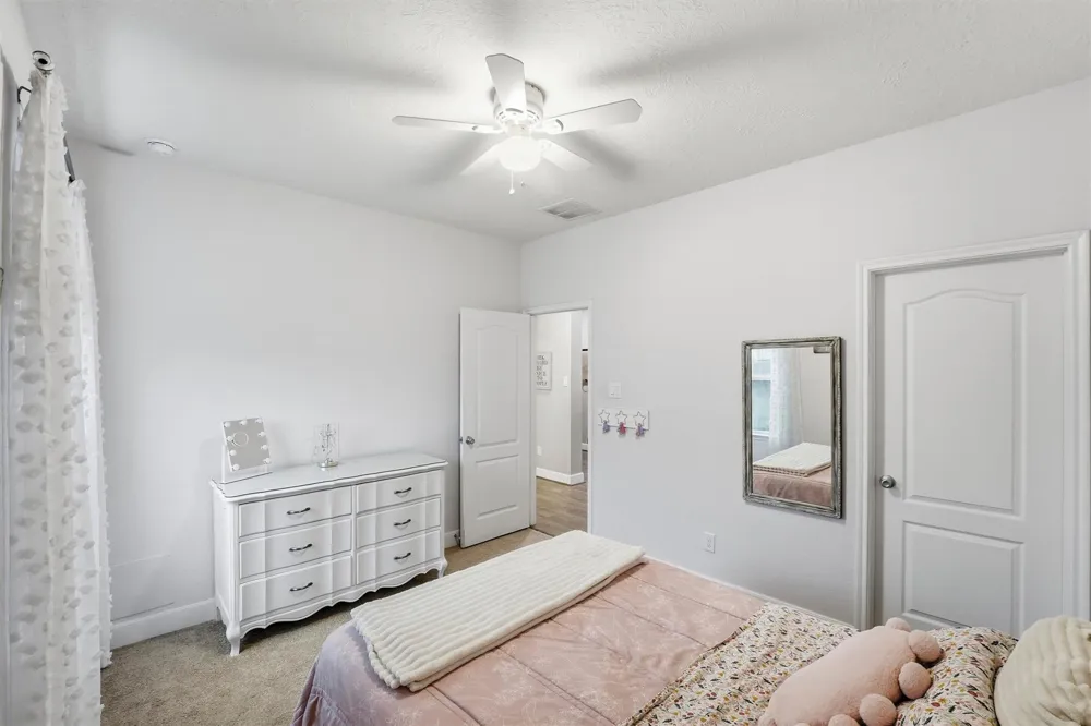 3502 Saxton Green Road Pearland, TX 77584