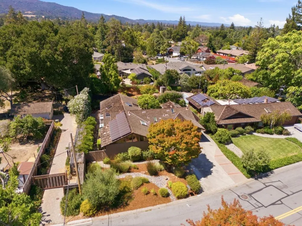 1940 Fallen Leaf Lane Los Altos, CA 94024