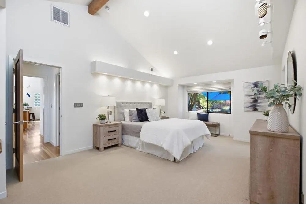 1940 Fallen Leaf Lane Los Altos, CA 94024