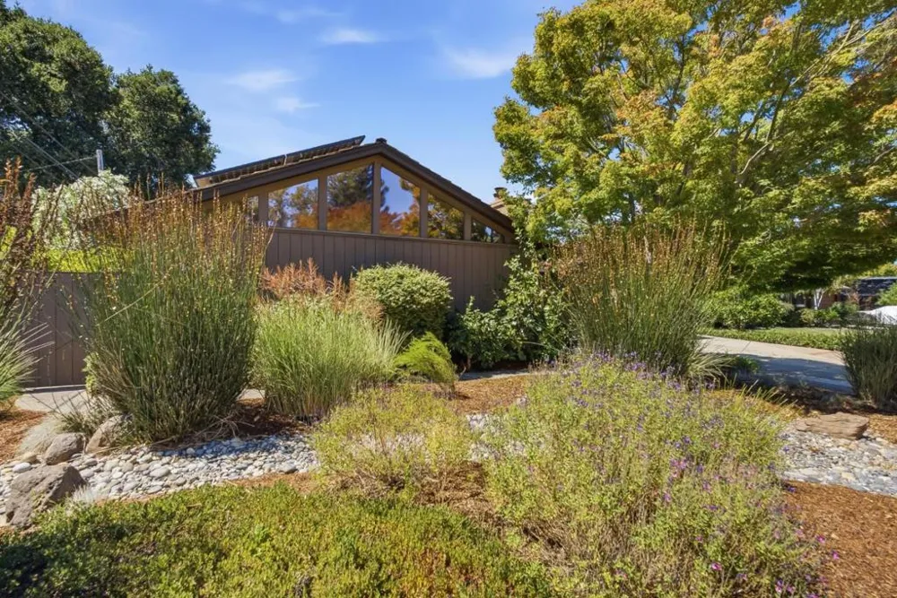 1940 Fallen Leaf Lane Los Altos, CA 94024