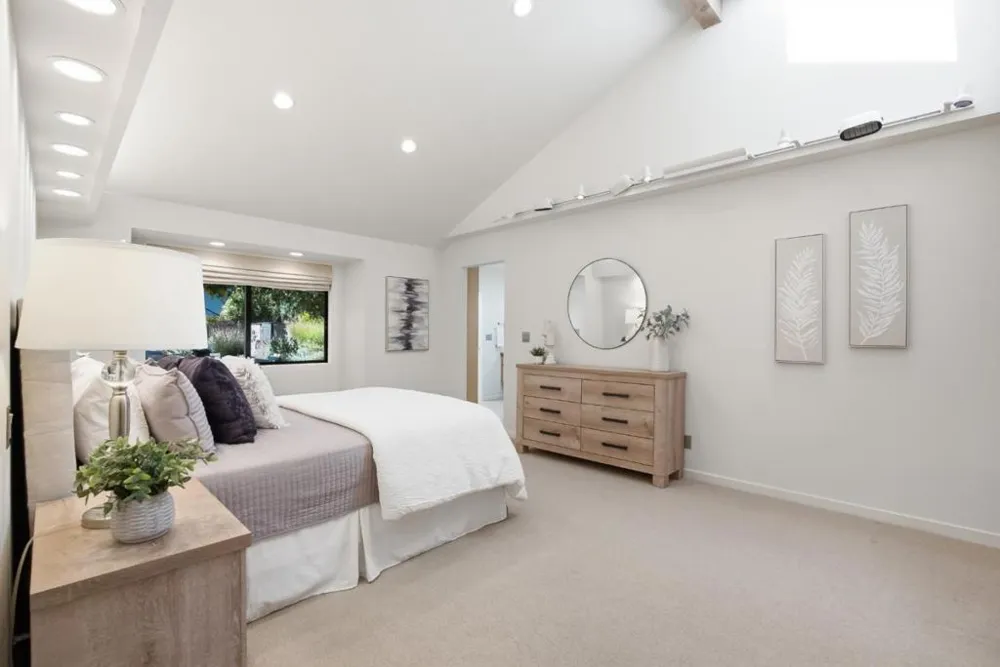1940 Fallen Leaf Lane Los Altos, CA 94024