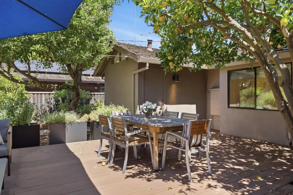 1940 Fallen Leaf Lane Los Altos, CA 94024