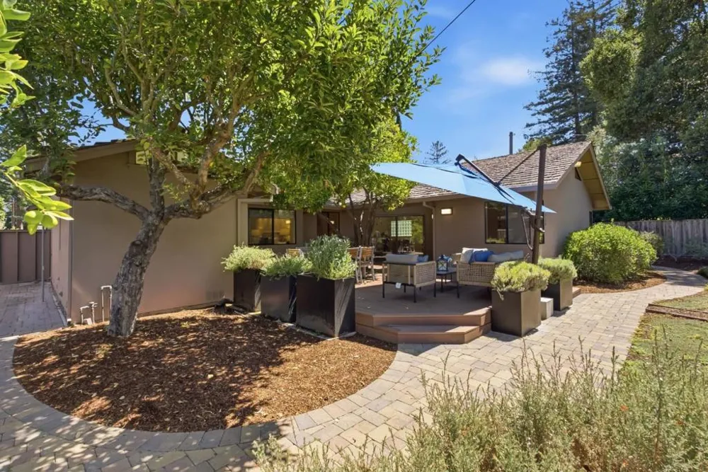 1940 Fallen Leaf Lane Los Altos, CA 94024