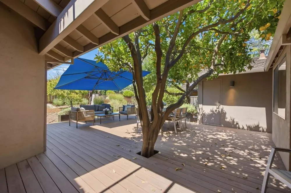1940 Fallen Leaf Lane Los Altos, CA 94024
