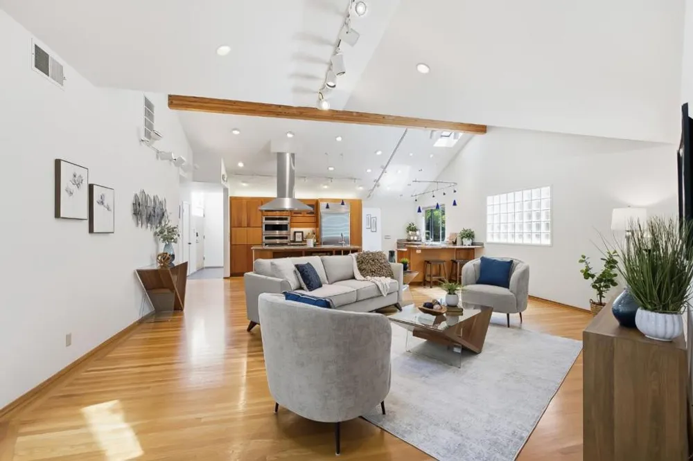 1940 Fallen Leaf Lane Los Altos, CA 94024