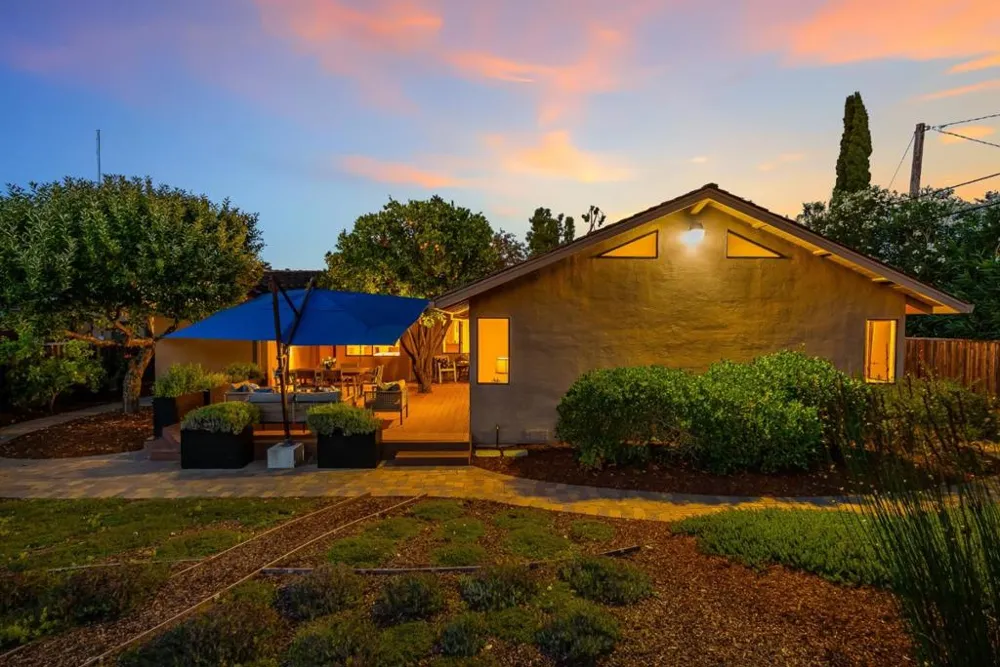 1940 Fallen Leaf Lane Los Altos, CA 94024