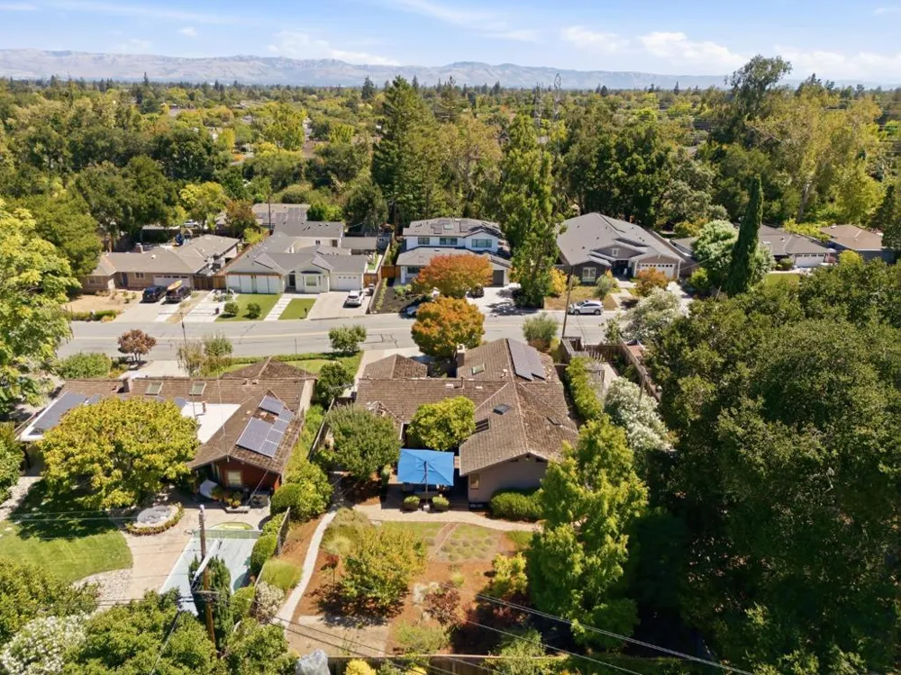 1940 Fallen Leaf Lane Los Altos, CA 94024