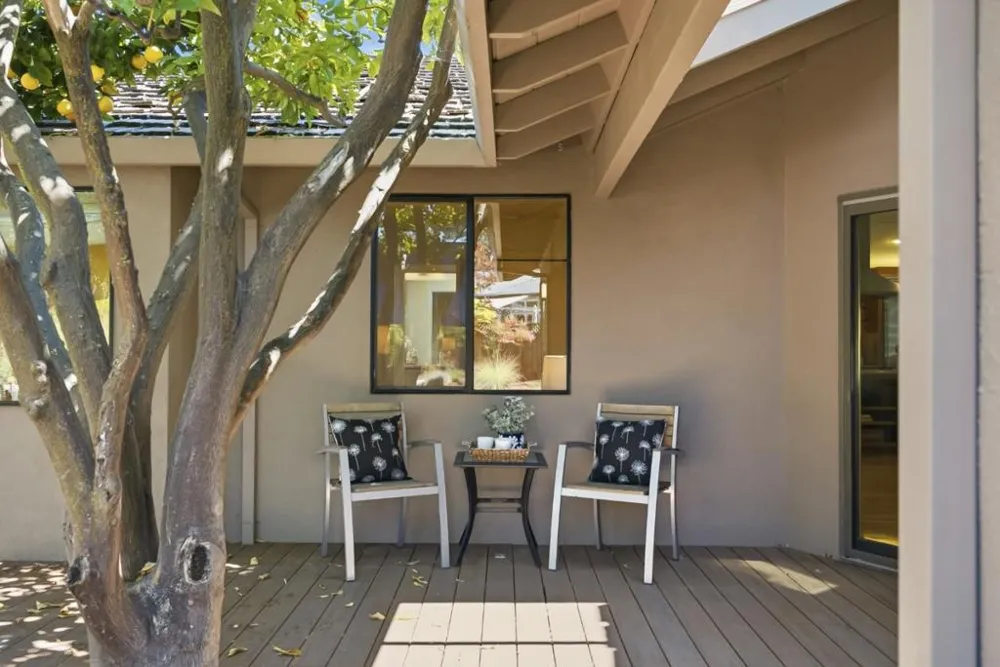 1940 Fallen Leaf Lane Los Altos, CA 94024