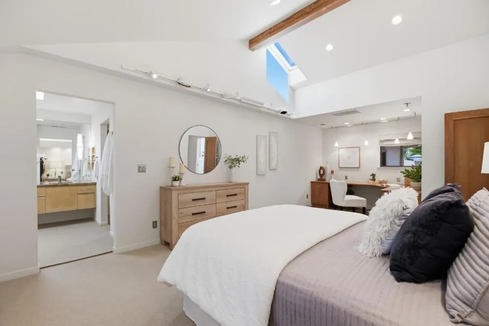 1940 Fallen Leaf Lane Los Altos, CA 94024