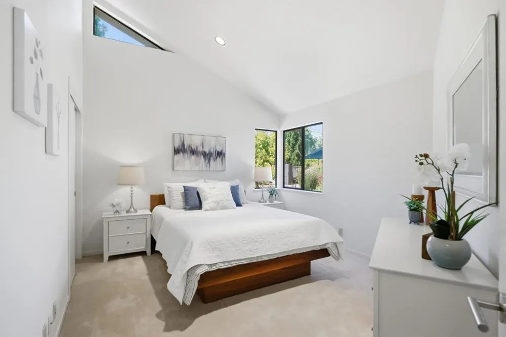 1940 Fallen Leaf Lane Los Altos, CA 94024