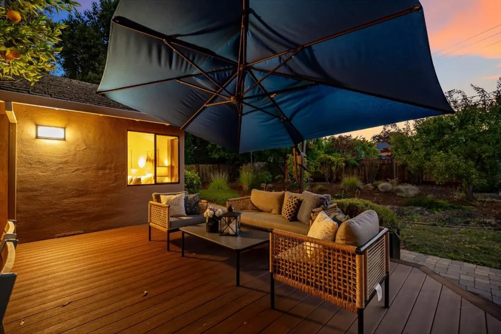 1940 Fallen Leaf Lane Los Altos, CA 94024