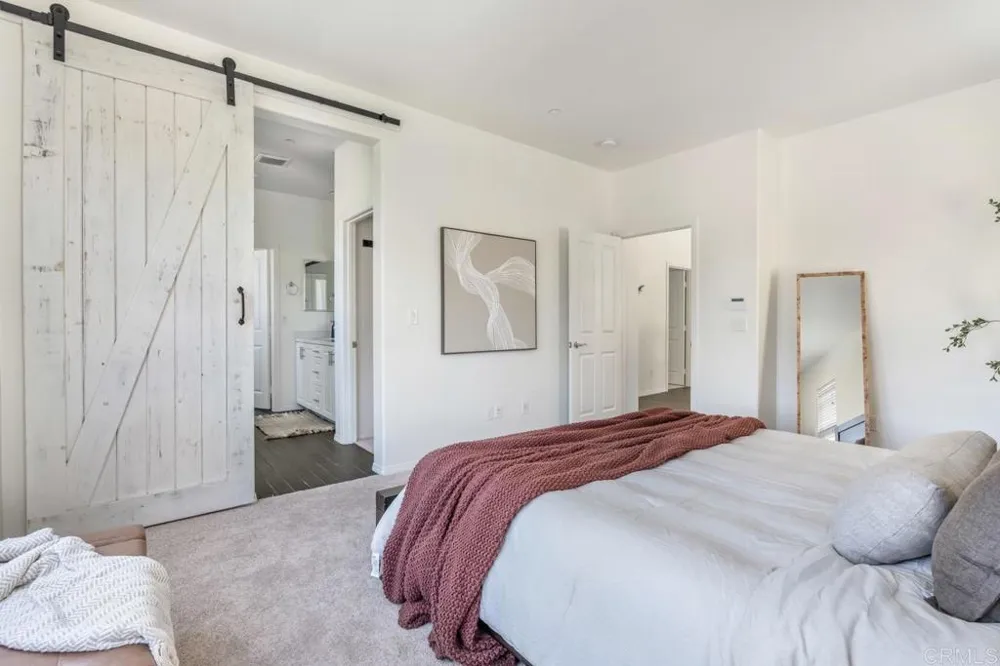 2037 White Alder Lane Vista, CA 92084
