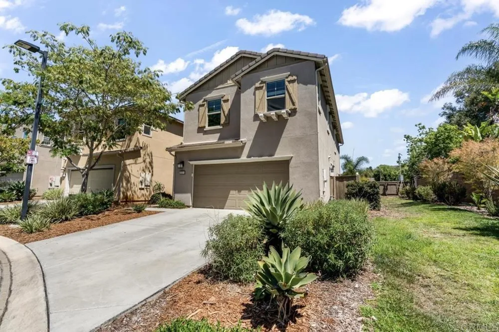 2037 White Alder Lane Vista, CA 92084