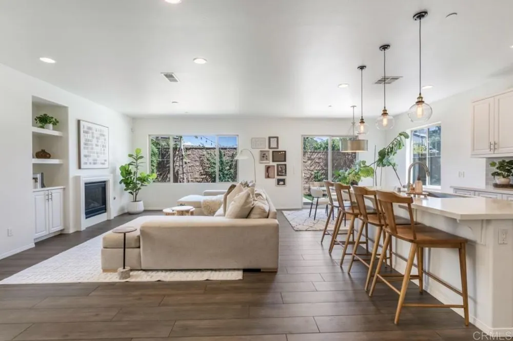 2037 White Alder Lane Vista, CA 92084