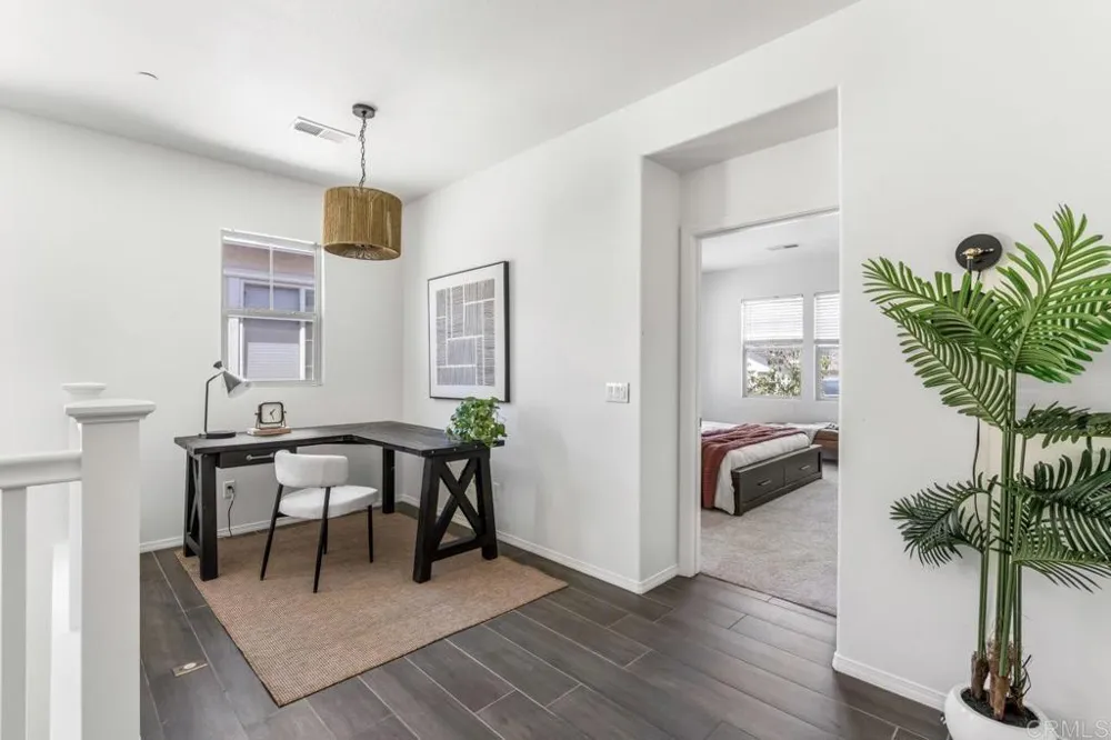 2037 White Alder Lane Vista, CA 92084