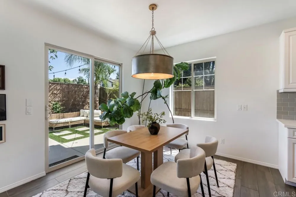 2037 White Alder Lane Vista, CA 92084