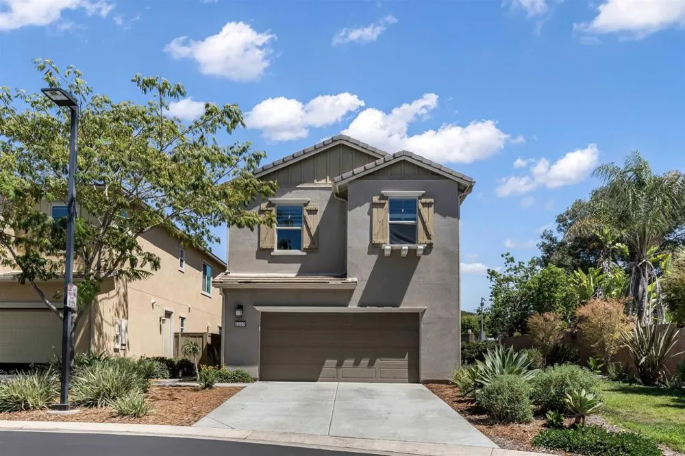 2037 White Alder Lane Vista, CA 92084