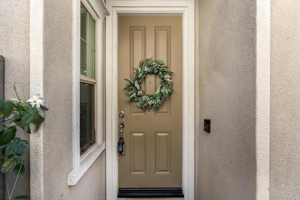 2037 White Alder Lane Vista, CA 92084