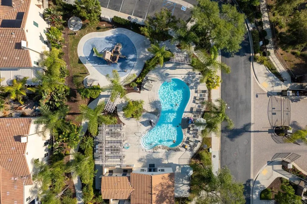 2037 White Alder Lane Vista, CA 92084