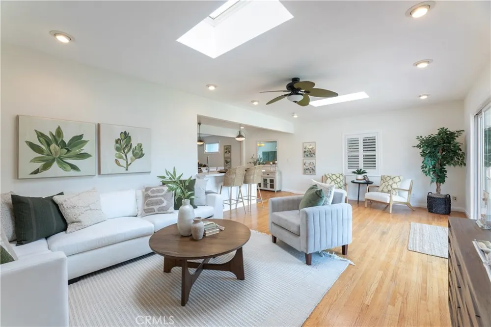 715 Havana Long Beach, CA 90804