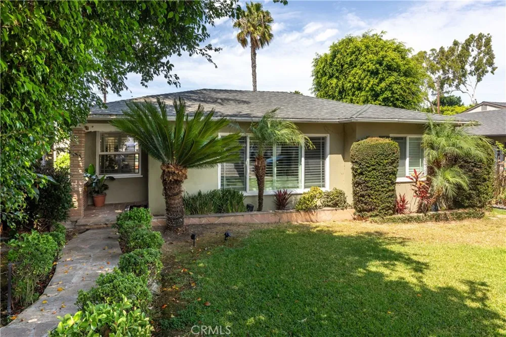 715 Havana Long Beach, CA 90804