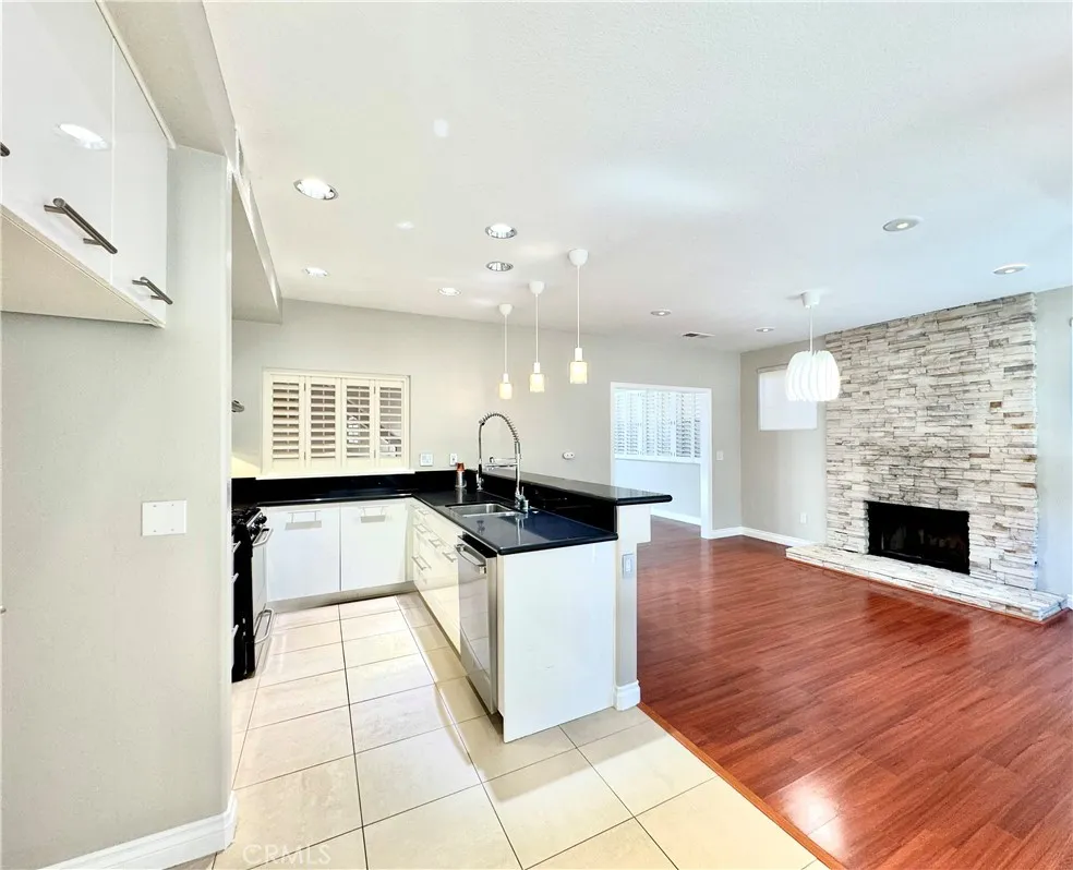 2072 Villa Del Lago Dr #A Chino Hills, CA 91709