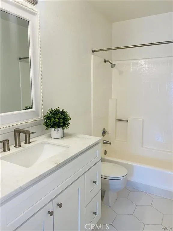 4 Via Solaz Rancho Santa Margarita, CA 92688