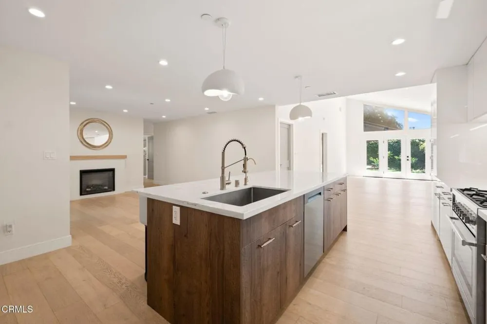 1150 Leonard Avenue Pasadena, CA 91107