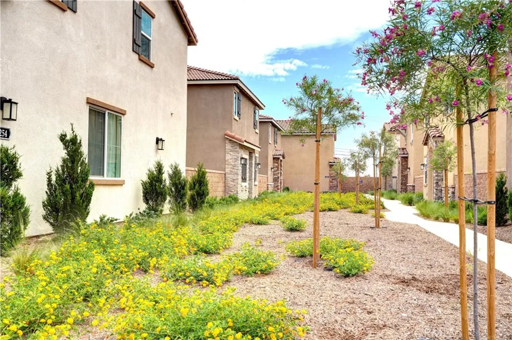 2248 Autumn Court Perris, CA 92571