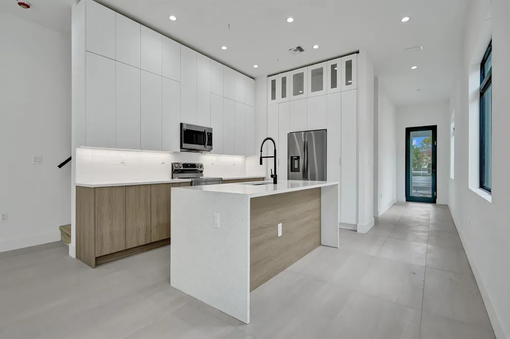 606608 SW 7TH AVENUE Fort Lauderdale, FL 33315