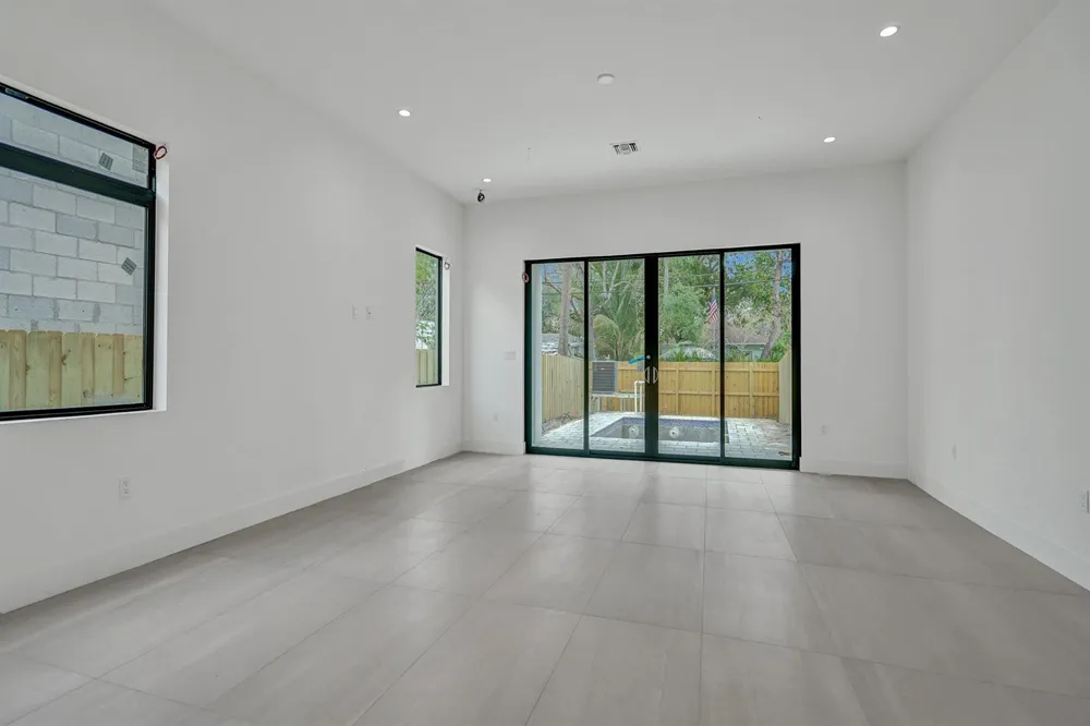 606608 SW 7TH AVENUE Fort Lauderdale, FL 33315