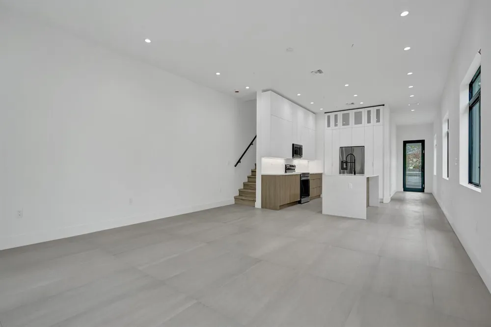 606608 SW 7TH AVENUE Fort Lauderdale, FL 33315