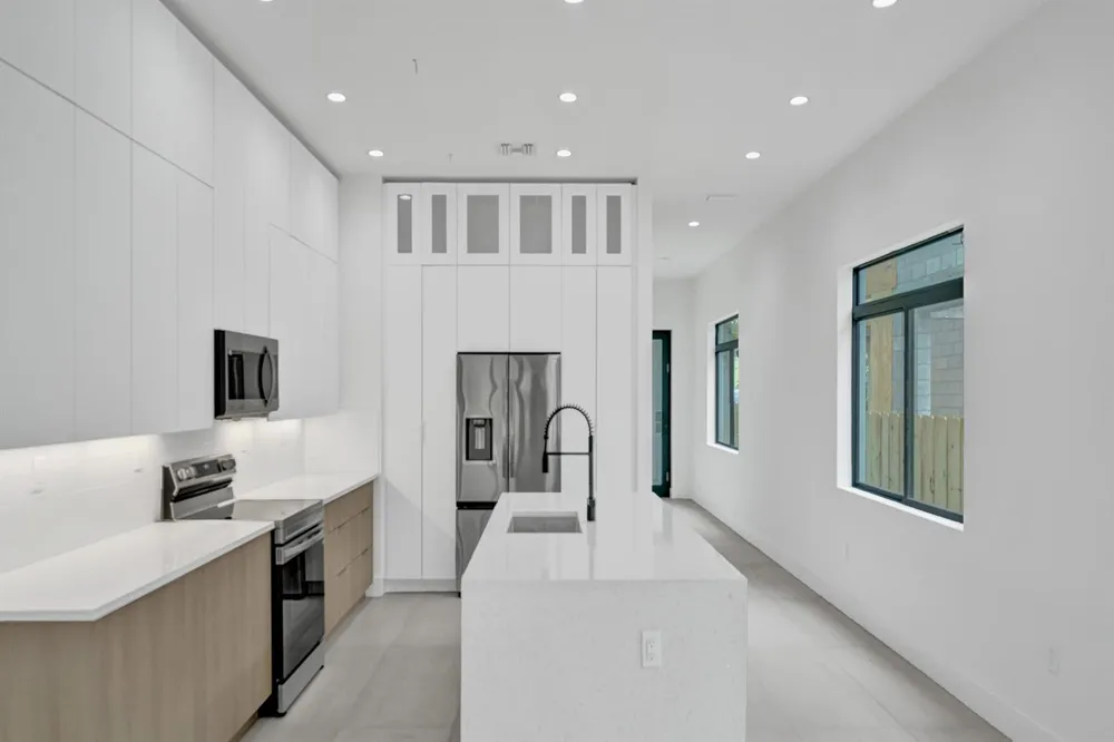 606608 SW 7TH AVENUE Fort Lauderdale, FL 33315
