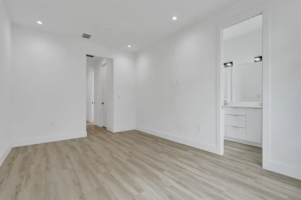 606608 SW 7TH AVENUE Fort Lauderdale, FL 33315