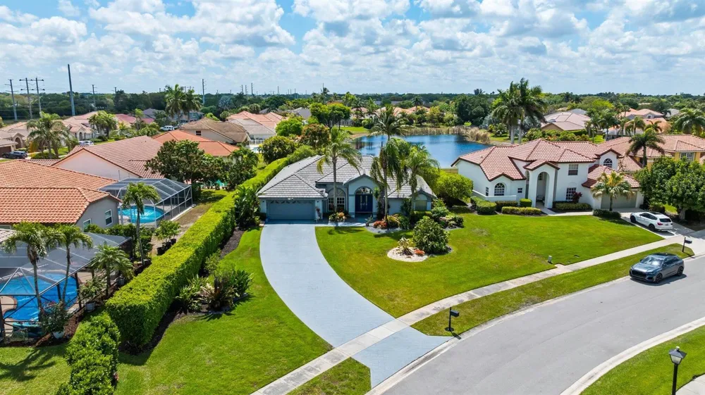 20317 Hacienda Court Boca Raton, FL 33498