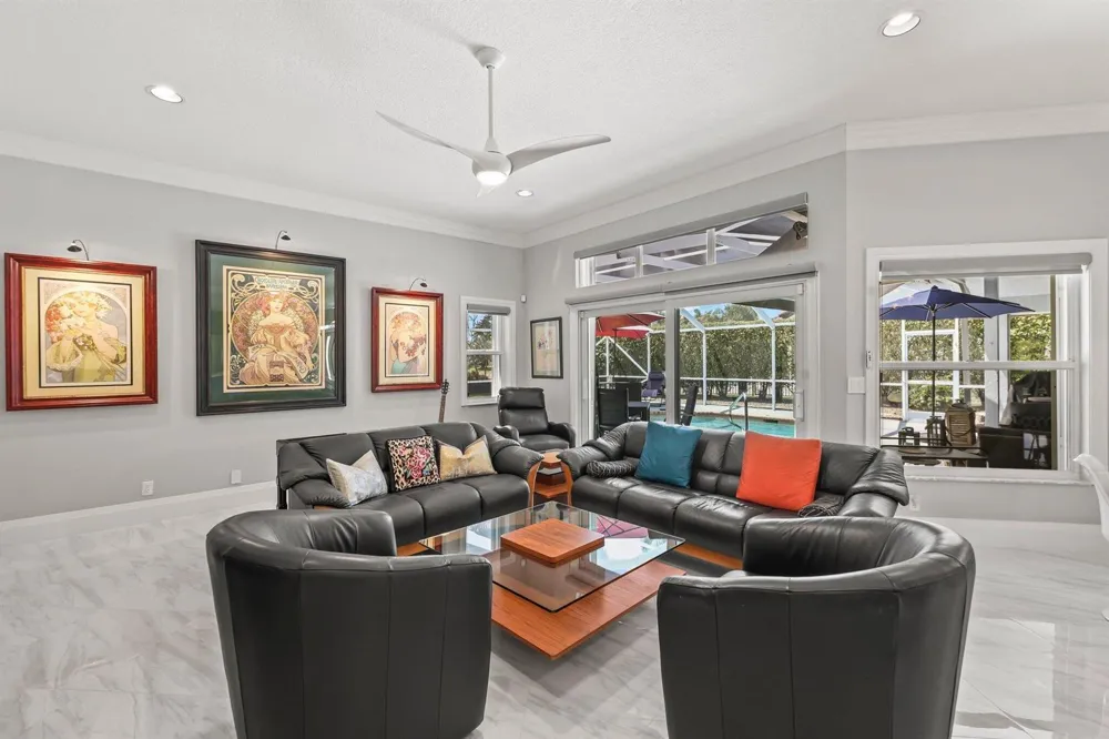 20317 Hacienda Court Boca Raton, FL 33498