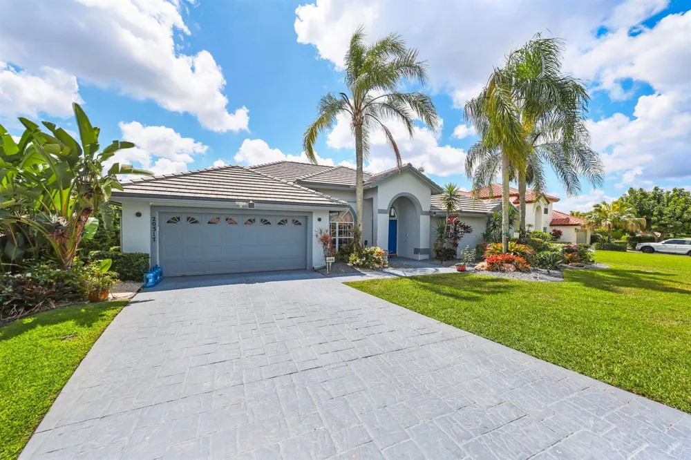 20317 Hacienda Court Boca Raton, FL 33498