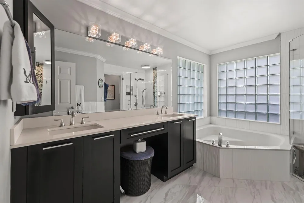 20317 Hacienda Court Boca Raton, FL 33498