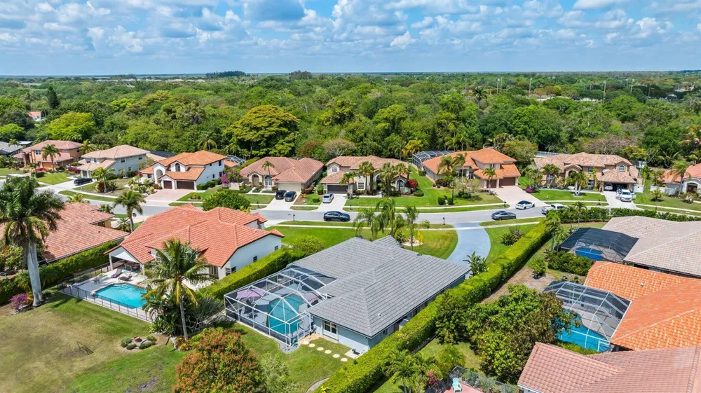 20317 Hacienda Court Boca Raton, FL 33498