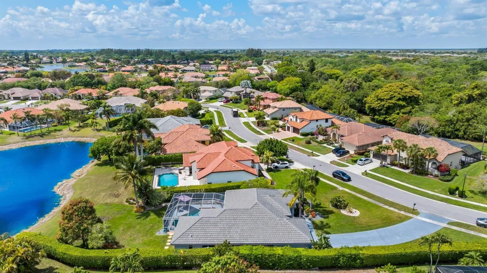 20317 Hacienda Court Boca Raton, FL 33498