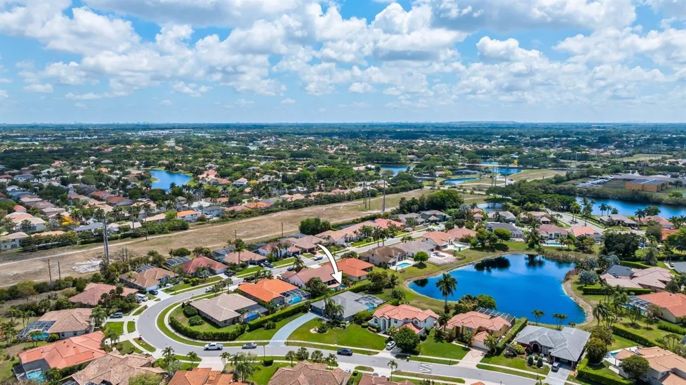 20317 Hacienda Court Boca Raton, FL 33498
